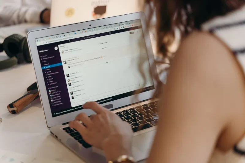 What Your Agency's Emails Are Actually Telling You: Decoding Communication as a Performance Indicator